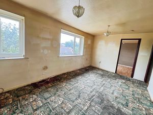 Lounge- click for photo gallery